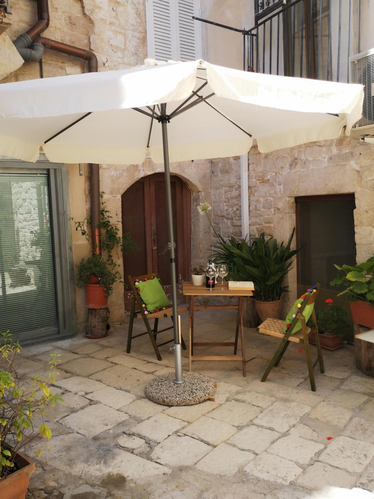 Corte Sagarriga Visconti Giovinazzo Exterior foto